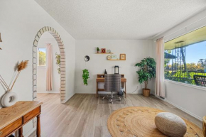 Digital Nomad's Calgary Inner City Gem 3Bd, 5Bed, Sleeps 8, Main Level